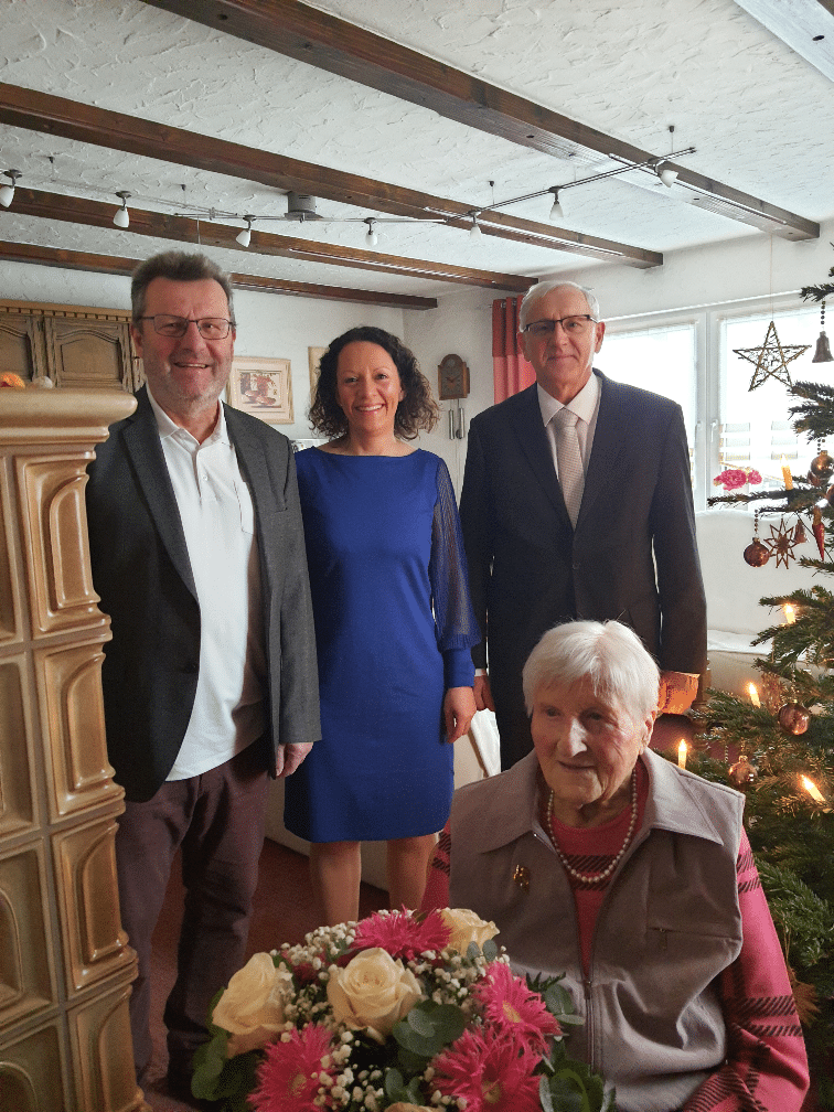 100_Geburtstag_Spiegel_Maria.jpg_resized